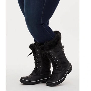 Torrid Black Quilted Fur Trimmed Water Resistant Boots, Size 8.5 (WW), Wide Calf